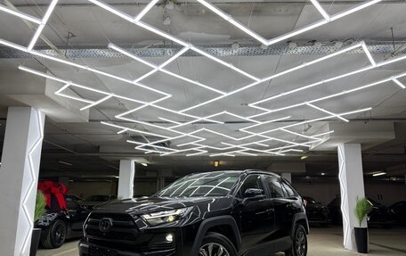 Toyota RAV4, 2025 год, 3 900 000 рублей, 4 фотография