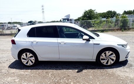 Volkswagen Golf VIII, 2021 год, 1 750 000 рублей, 3 фотография