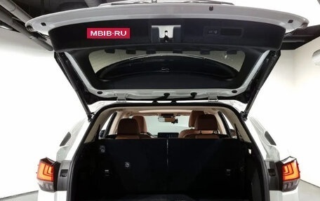 Lexus RX IV рестайлинг, 2022 год, 4 705 000 рублей, 17 фотография