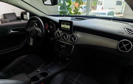 Mercedes-Benz GLA, 2015 год, 2 450 000 рублей, 15 фотография
