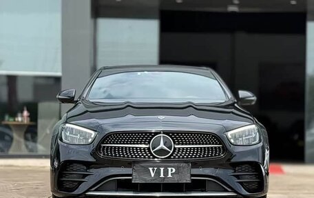 Mercedes-Benz E-Класс, 2021 год, 4 100 000 рублей, 3 фотография