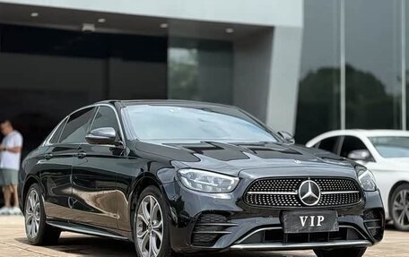 Mercedes-Benz E-Класс, 2021 год, 4 100 000 рублей, 2 фотография