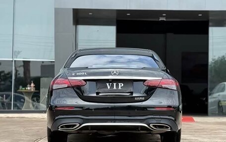 Mercedes-Benz E-Класс, 2021 год, 4 100 000 рублей, 4 фотография