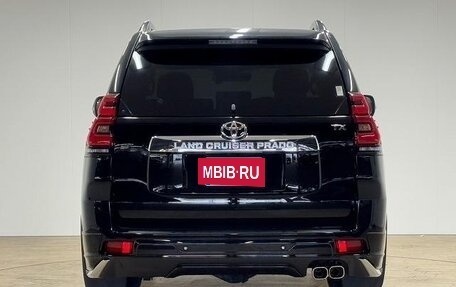 Toyota Land Cruiser Prado 150 рестайлинг 2, 2021 год, 3 390 000 рублей, 8 фотография