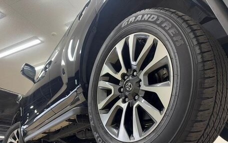 Toyota Land Cruiser Prado 150 рестайлинг 2, 2021 год, 3 390 000 рублей, 21 фотография