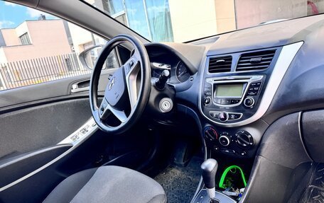 Hyundai Solaris II рестайлинг, 2014 год, 800 000 рублей, 9 фотография