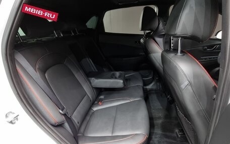 Hyundai Kona I, 2021 год, 1 307 000 рублей, 17 фотография