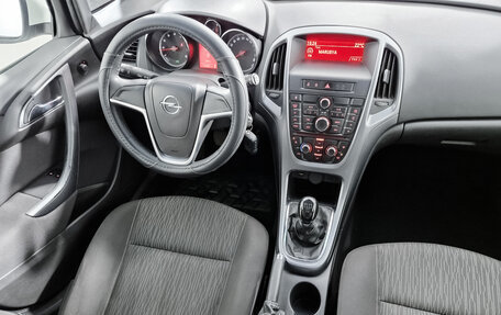 Opel Astra J, 2013 год, 649 000 рублей, 16 фотография