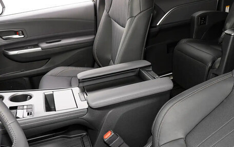Toyota Sienna, 2022 год, 4 050 000 рублей, 22 фотография