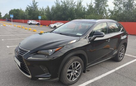 Lexus NX I, 2018 год, 2 685 000 рублей, 2 фотография
