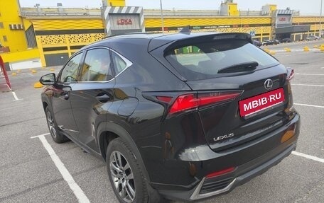 Lexus NX I, 2018 год, 2 685 000 рублей, 4 фотография