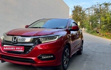 Honda Vezel, 2019 год, 1 900 000 рублей, 2 фотография