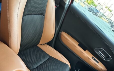 Honda Vezel, 2019 год, 1 900 000 рублей, 20 фотография