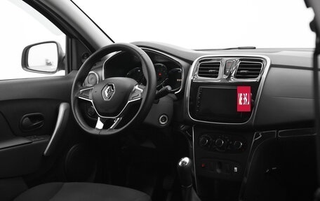 Renault Logan II, 2019 год, 860 000 рублей, 12 фотография
