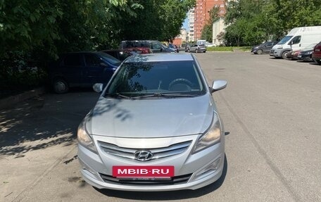 Hyundai Solaris II рестайлинг, 2016 год, 580 000 рублей, 2 фотография