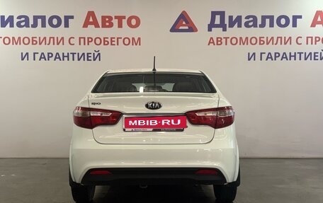 KIA Rio III рестайлинг, 2013 год, 800 000 рублей, 4 фотография