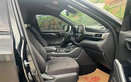 Toyota Highlander, 2022 год, 3 390 000 рублей, 8 фотография