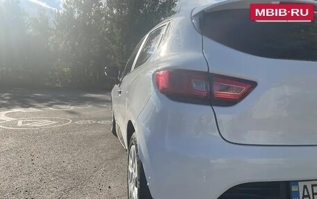 Renault Clio IV рестайлинг, 2014 год, 800 000 рублей, 3 фотография
