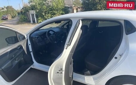 Renault Clio IV рестайлинг, 2014 год, 800 000 рублей, 14 фотография