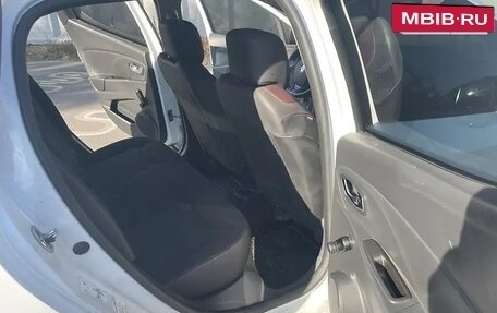 Renault Clio IV рестайлинг, 2014 год, 800 000 рублей, 12 фотография