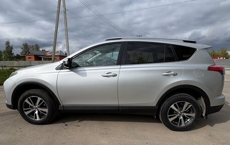 Toyota RAV4, 2017 год, 2 350 000 рублей, 3 фотография
