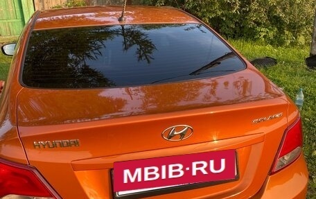 Hyundai Solaris II рестайлинг, 2015 год, 800 000 рублей, 4 фотография