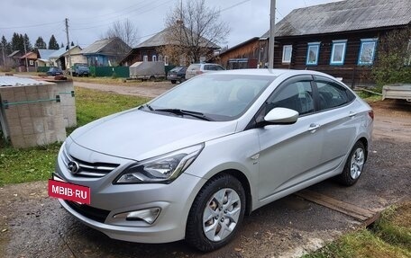 Hyundai Solaris II рестайлинг, 2014 год, 900 000 рублей, 2 фотография