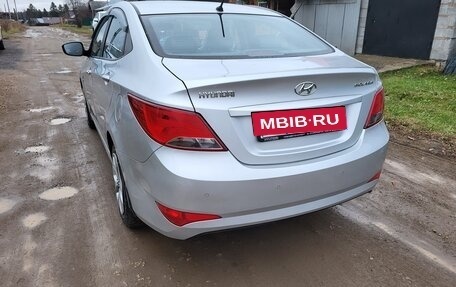 Hyundai Solaris II рестайлинг, 2014 год, 900 000 рублей, 6 фотография