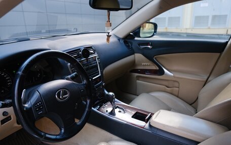 Lexus IS II рестайлинг 2, 2006 год, 1 650 000 рублей, 8 фотография
