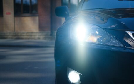 Lexus IS II рестайлинг 2, 2006 год, 1 650 000 рублей, 10 фотография