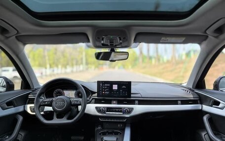 Audi A4, 2022 год, 2 435 000 рублей, 5 фотография