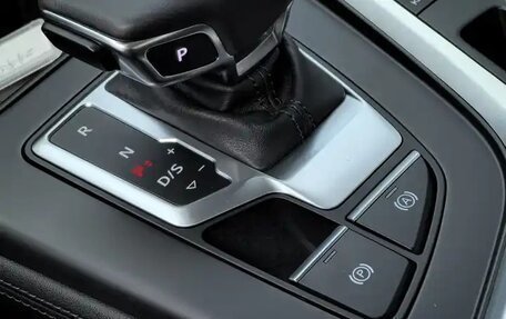 Audi A4, 2022 год, 2 435 000 рублей, 15 фотография