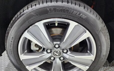 Lexus UX I, 2022 год, 3 133 000 рублей, 19 фотография