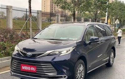Toyota Sienna, 2022 год, 3 350 000 рублей, 1 фотография