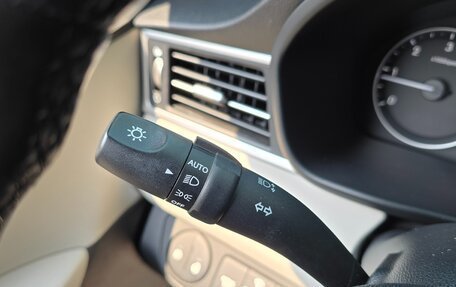 Hyundai Grand Starex Grand Starex I рестайлинг 2, 2020 год, 2 170 000 рублей, 9 фотография