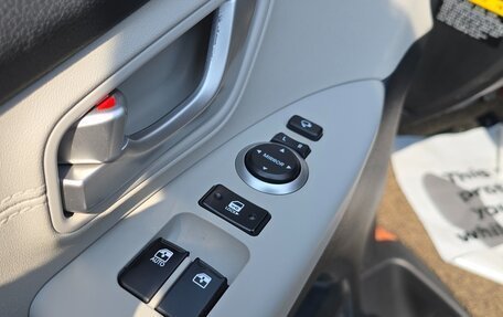 Hyundai Grand Starex Grand Starex I рестайлинг 2, 2020 год, 2 170 000 рублей, 17 фотография