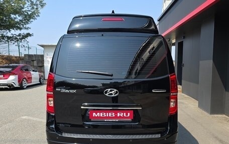 Hyundai Grand Starex Grand Starex I рестайлинг 2, 2020 год, 2 170 000 рублей, 4 фотография