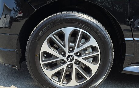Hyundai Grand Starex Grand Starex I рестайлинг 2, 2020 год, 2 170 000 рублей, 19 фотография