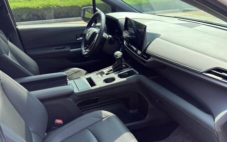 Toyota Sienna, 2022 год, 3 310 000 рублей, 17 фотография