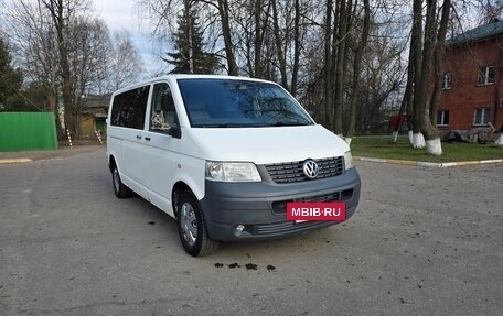 Volkswagen Caravelle T5, 2008 год, 930 000 рублей, 2 фотография