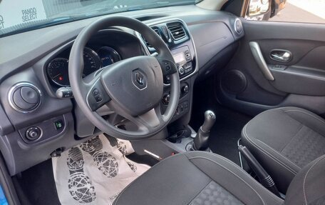 Renault Logan II, 2017 год, 837 001 рублей, 16 фотография