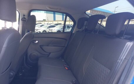 Renault Logan II, 2017 год, 837 001 рублей, 18 фотография