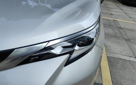 Toyota Sienna, 2022 год, 3 700 000 рублей, 5 фотография