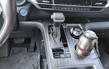 Toyota Sienna, 2022 год, 3 700 000 рублей, 14 фотография