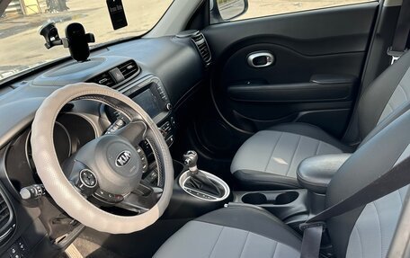 KIA Soul II рестайлинг, 2018 год, 1 750 000 рублей, 24 фотография