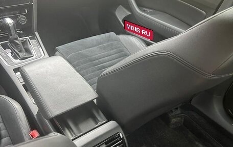 Volkswagen Passat B8 рестайлинг, 2018 год, 2 290 000 рублей, 12 фотография