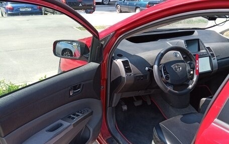 Toyota Prius, 2008 год, 680 000 рублей, 11 фотография