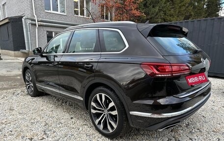Volkswagen Touareg III, 2020 год, 6 600 000 рублей, 3 фотография