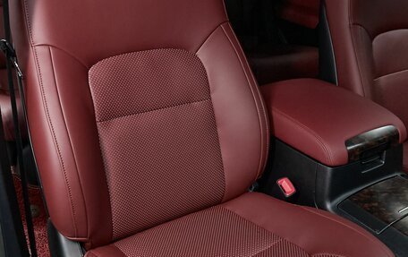 Toyota Land Cruiser 200, 2014 год, 4 999 000 рублей, 21 фотография