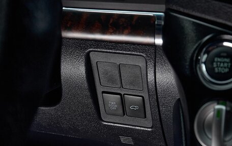 Toyota Land Cruiser 200, 2014 год, 4 999 000 рублей, 22 фотография